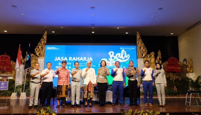 Melalui Safety Riding dan Safety Campaign, Jasa Raharja Dorong Tokoh Adat Denpasar Jadi Agen Keselamatan Berlalu Lintas
