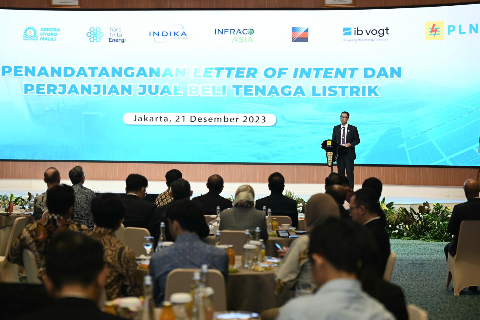 Direktur Utama PLN Darmawan Prasodjo, di sela penandatanganan Letter of Intent (LOI) bersama tiga perusahaan nasional dan multinasional. (Sumber PLN)