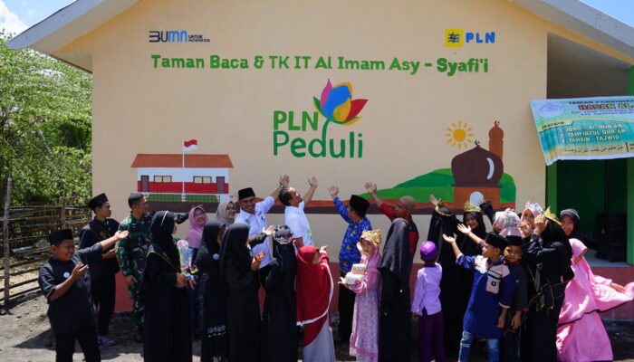 Tingkatkan Kualitas Pendidikan, PLN NTB Serahkan Bantuan Pembangunan TK IT dan Rumah Baca Memanfaatkan FABA