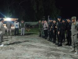 Apel Gabungan TNI-Polri, Muspika, dan Kepala Desa di Polsek Hu’u dalam Rangka Kegiatan Patroli Rutin yang Ditingkatkan (KRYD)