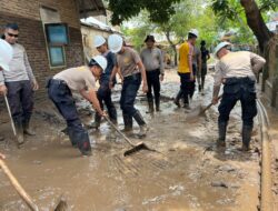 Sat Samapta Polres Dompu Gelar Bakti Sosial Untuk Korban Banjir di Kelurahan Potu