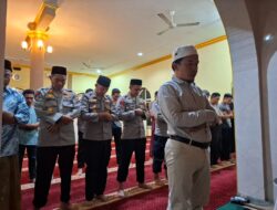 Kapolres Loteng Laksanakan Tarawih Keliling Selama Ramadan, Pererat Hubungan dengan Masyarakat