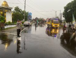 Aman dan Nyaman! Polisi Kediri Kawal Ngabuburit Ramadan