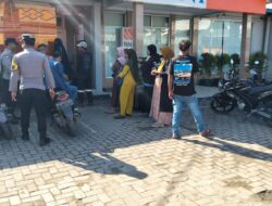 Anggota Piket Polsek Maluk Laksanakan Patroli Dialogis, Ciptakan Rasa Aman di Tengah Libur Panjang