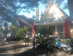 Polres Loteng Siagakan Personel di Sejumlah Gereja Saat Perayaan Kenaikan Yesus Kristus. ‎