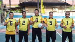 Pertandingan Eksebisi Futsal HUT Bhayangkara ke-79 : Tim Kapolres Sumbawa Menang 4-1