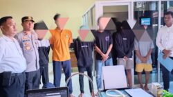 Polsek Dompu Amankan 6 Pemuda di Kos-Kosan, Diduga Bawa Sajam dan Alat Bekas Konsumsi Narkoba