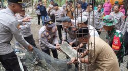Kapolres Bima Kota Laksanakan Program Bedah Rumah Sambut Hari Bhayangkara ke-79