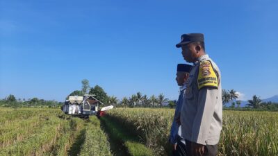 Kunjungan Bhabinkamtibmas Kuripan: Ajak Petani Wujudkan Ketahanan Pangan