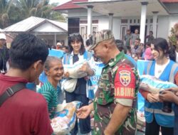 Kolaborasi TNI dan Relawan Asing Hadirkan Senyum di Batu Rakit