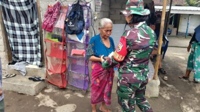 Sentuhan Kemanusiaan Babinsa untuk Inaq Masnah