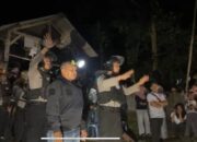 Cepat Tanggap, Polisi Evakuasi Terduga Pencuri Alpukat dari Amukan Massa di Aikmel