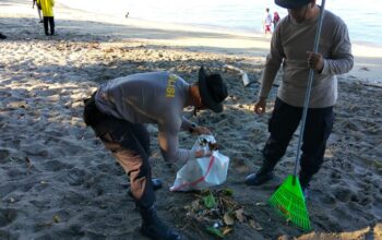 Sinergi Tanpa Batas: Saat Aparat dan Pemda Bahu-Membahu Pastikan Pantai Locco Bebas Sampah