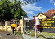 Personel Polsubsektor Raba Polres Bima Kota Laksanakan Manajemen Kebersihan Lingkungan Mako