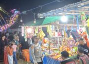 Kapolsek Bayan Pimpin Langsung Pengamanan Pasar Malam “Rona-Rona”, Wujud Nyata Polri Hadir Melayani