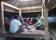 Bhabinkamtibmas Dasan Anyar Dorong Warga Aktifkan Siskamling untuk Jaga Kamtibmas