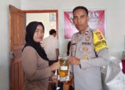 Pastikan Bantuan Pemerintah Tepat Sasaran, Bhabinkamtibmas Polsek Bolo Laksanakan Pengamanan dan Monitoring