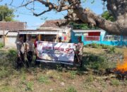 Menjelang Hari Bhayangkara ke-80, Polseksubsektor Palibelo Gelar Baksos Bersihkan Area TPU di Desa Belo