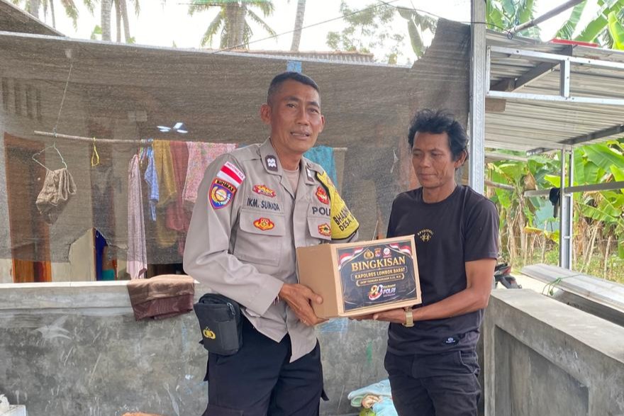 Polres Lombok Barat Sasar Warga Pra Sejahtera Sekotong Jelang Hari Bhayangkara