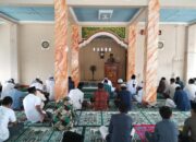 Kanit Binpolmas Polres Dompu Jadi Khotib dan Imam Sholat Jumat, Wujudkan Kedekatan Polri dengan Masyarakat Melalui Pendekatan Keagamaan