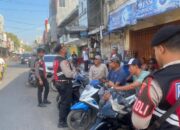 POLRES DOMPU TINGKATKAN KEAMANAN WILAYAH MELALUI PATROLI RUTIN DAN DIALOGIS, WARGA DIAJAK BERPERAN AKTIF MENJAGA KAMTIBMAS
