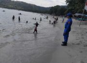 Mentigi Ramai, Hati Tenang: Polairud Lotara Sapa Wisatawan Minggu Pagi 