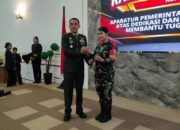 Dedikasi Nyata untuk Negeri, Babinsa Karang Bayan Terima Penghargaan pada HUT Polri Ke-80