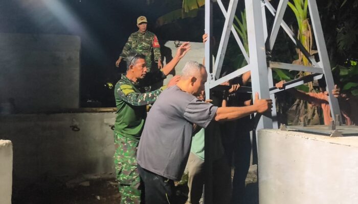 Kodim 1606 Mataram Pasang Tiang Pilon Jembatan Perintis Garuda