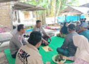 Polres Lombok Barat Sambangi Warga Kuripan, Ini Pesan Kamtibmasnya