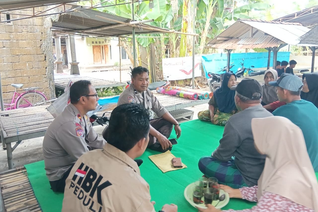 Polres Lombok Barat Turun ke Dusun Batu Banteng, Ingatkan Bahaya Hoaks