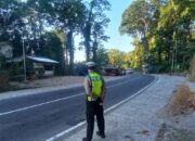 Sat Lantas Polres Lombok Utara Gelar Strong Point Pagi, Atur Arus dan Tertibkan Pelanggar