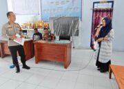 Polmas Polres Bima Kota Sambangi Komunitas Gojek, Sampaikan Pesan Kamtibmas dan Sosialisasikan Call Center Polri 110