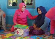 Ketua Bhayangkari Daerah NTB Kunjungi Anak Korban Kekerasan di Ponpes Lombok Tengah