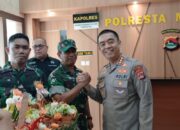 Kodim 1606 Mataram Beri Kejutan Ulang Tahun Kapolresta Mataram