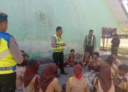 Polsek Sekotong Gelar Police Goes to School: Edukasi Keselamatan Lalu Lintas bagi Siswa SMA 1 Sekotong