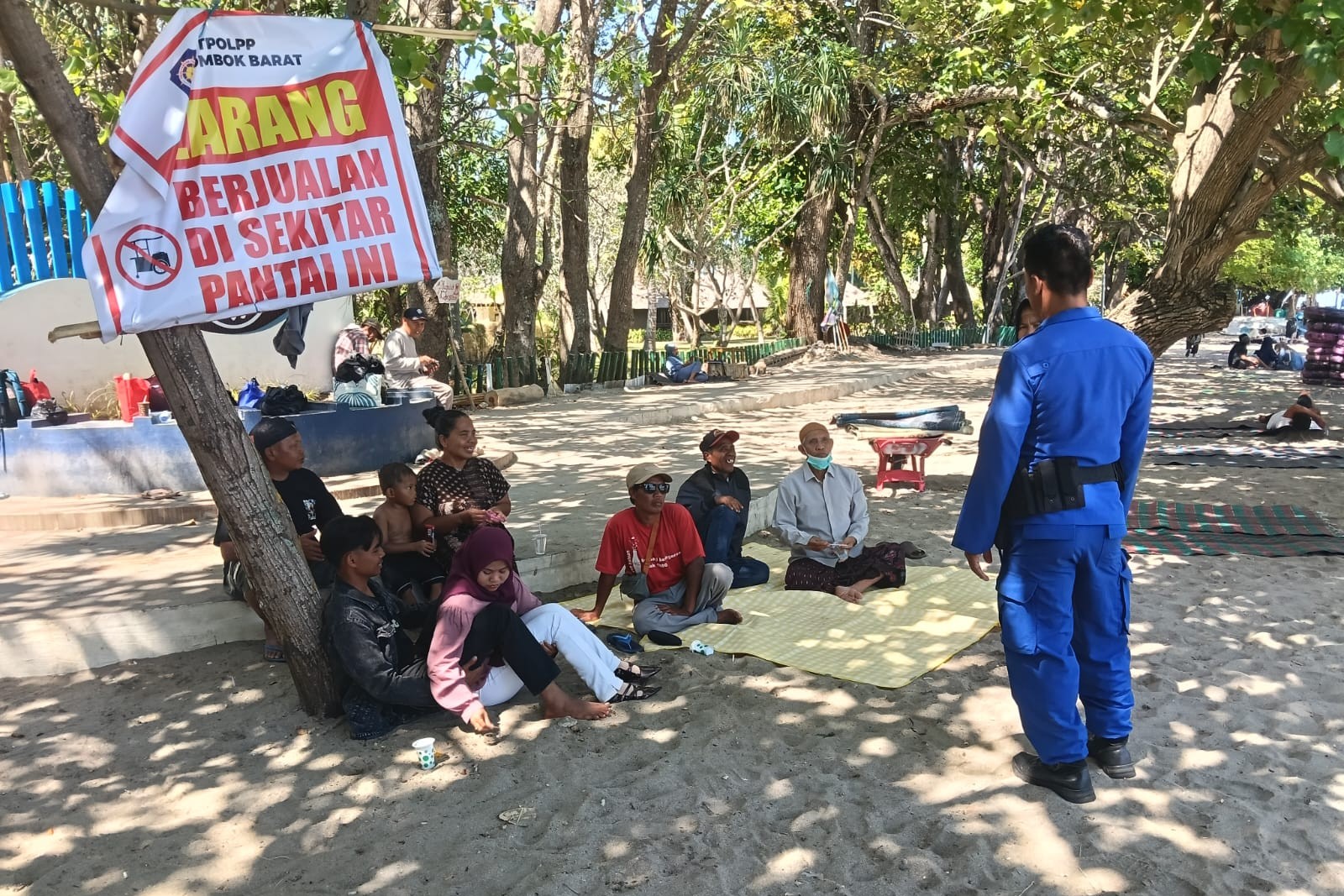 Tingkatkan Kamtibmas di Destinasi Unggulan, Sat Polairud Polres Lombok Barat Rutin Patroli Pesisir