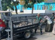 Aksi Babinsa dan Warga Pulihkan Aliran Irigasi Banyumulek