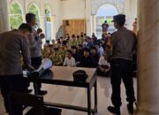 Cegah Kekerasan Anak, Polsek Sekotong Berikan Edukasi Bahaya Perundungan di SMP-IT Insan Budimulya