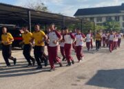 Olahraga Bersama Personel dan ASN, Polres Bima Kota Tingkatkan Kebugaran dan Soliditas