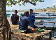 Satpolairud Polres Bima Kabupaten Implementasi Program Binmas Sambangi Warga Pesisir dan Nelayan di Perairan Teluk Bima