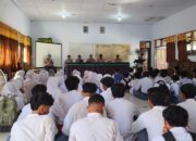 Bekali Generasi Muda, Polsek Asakota Sampaikan Edukasi Kamtibmas di SMAN 5