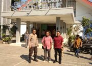 Bhabinkamtibmas Polres Bima Kota Sambangi Jemaat Gereja, Sampaikan Imbauan Kamtibmas dan Call Center 110