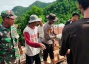 Hadir Ditengah Masyarakat, Bhabinkamtibmas Polsek Monta Gotong Royong Bersama Warga Binaan