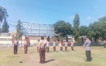 Tingkatkan Disiplin dan Keterampilan, Sat Binmas Polres Bima Kota Latih Saka Bhayangkara